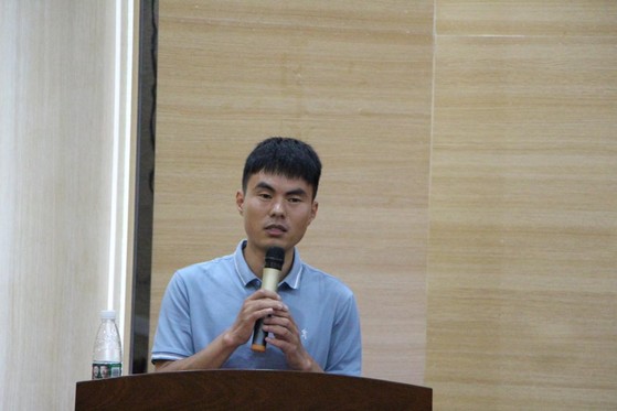 学院2023届毕业生考研服务导师团首期辅导讲座开讲