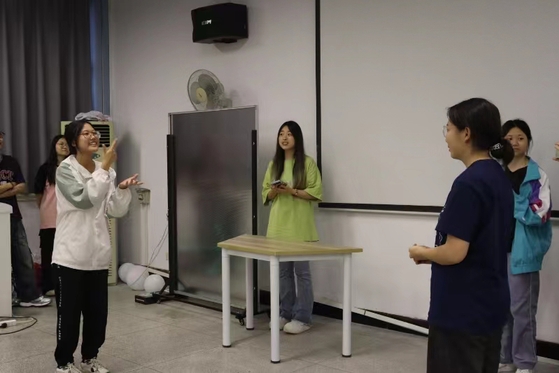 经济管理学院开展“525我爱我”心理健康活动