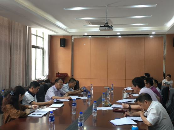 商学院召开专业硕士学位授权点整改暨迎评工作座谈会
